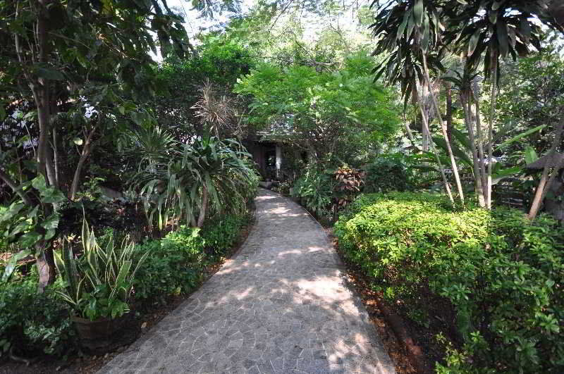 Momchailai Pattaya Retreat Kültér fotó