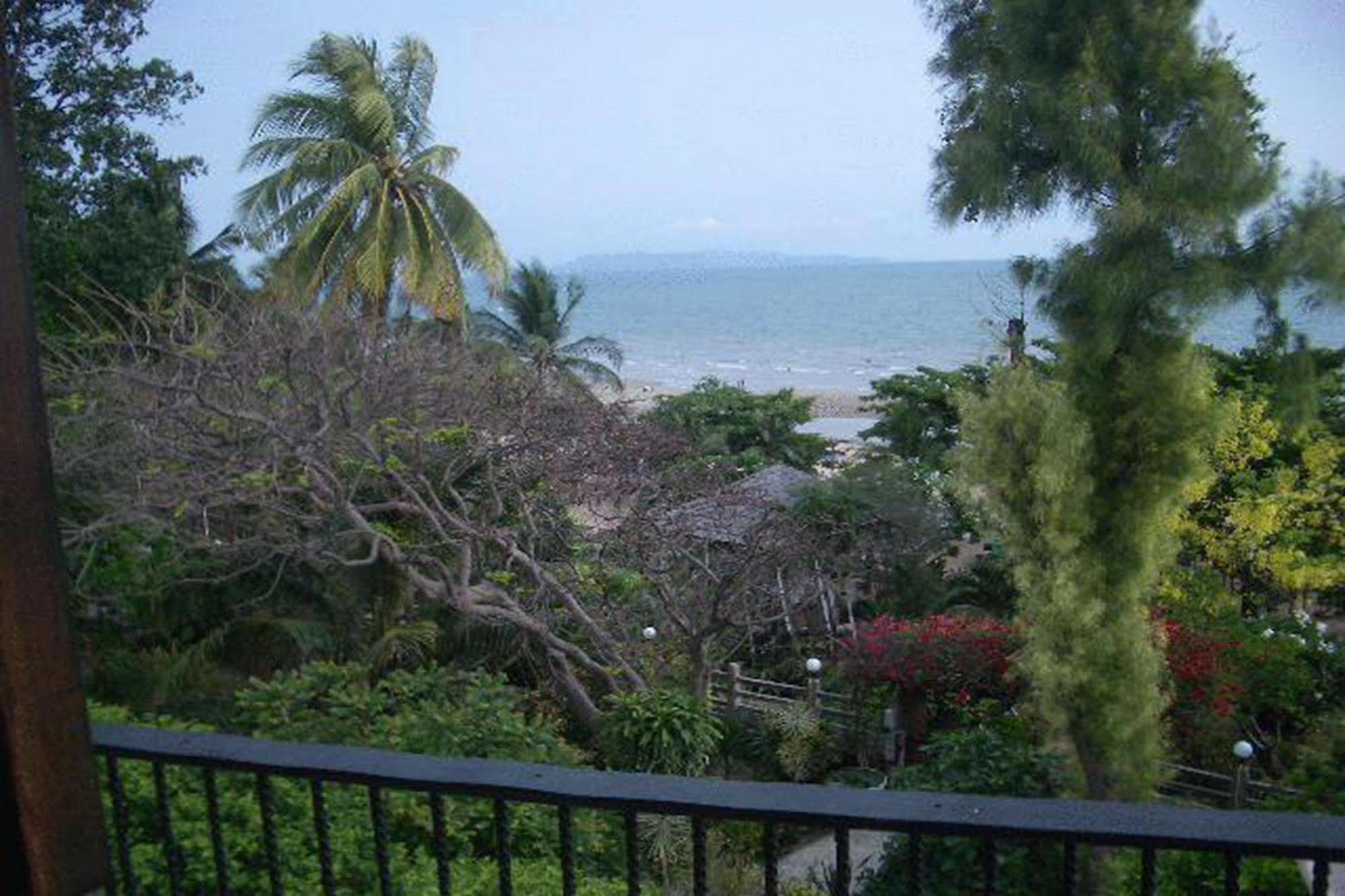 Momchailai Pattaya Retreat Kültér fotó